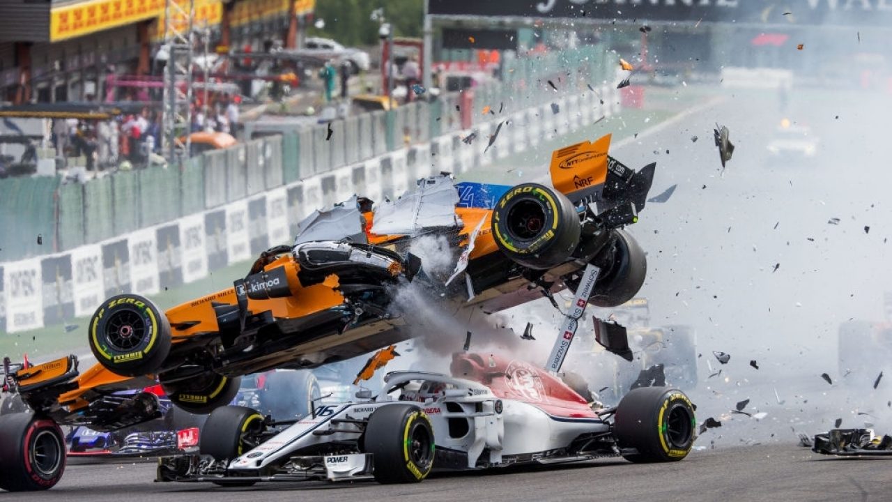 Has f1 safety car ever crashed?